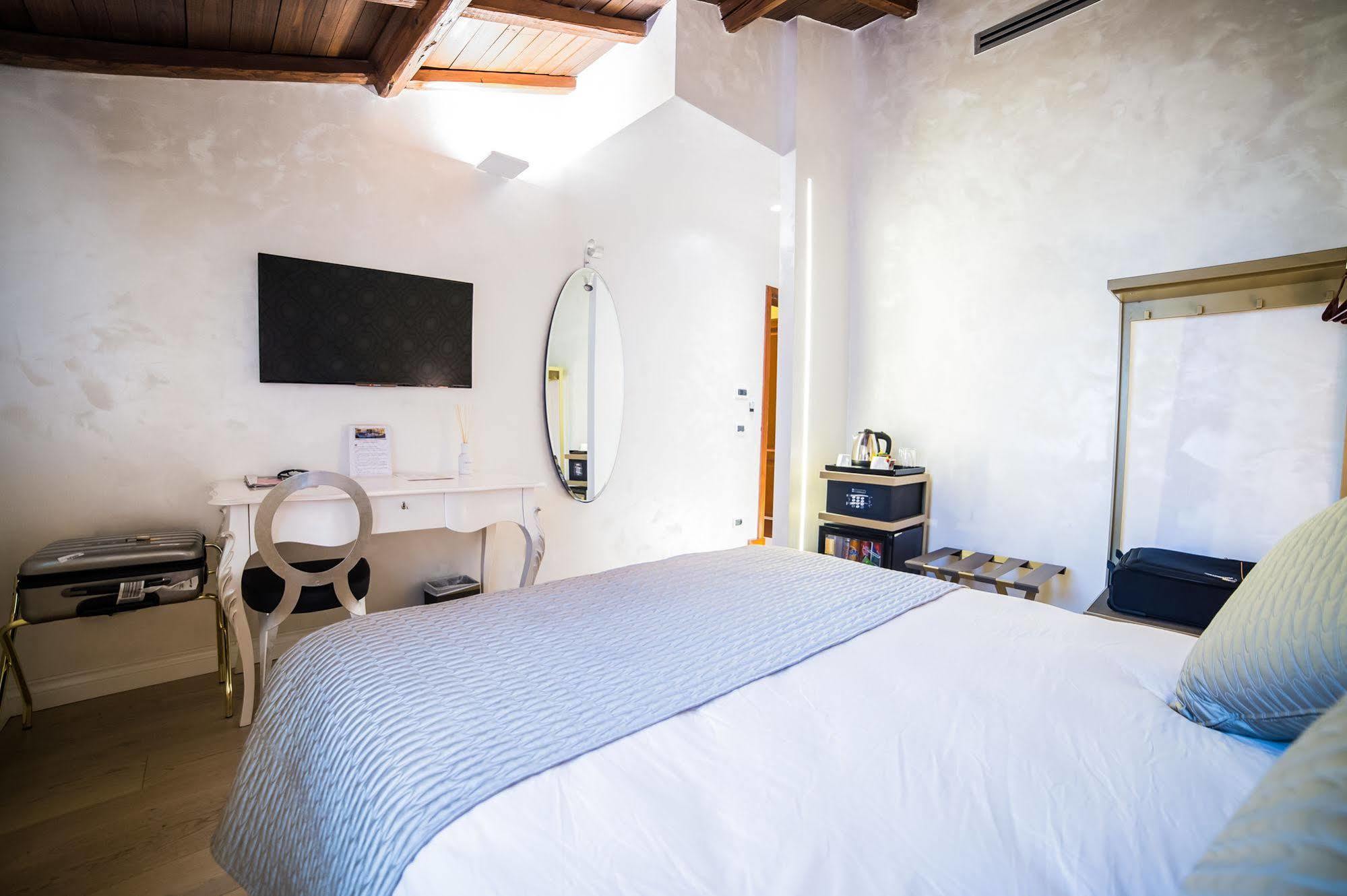 Cola Di Rienzo Luxury Penthouse Hotel 2*